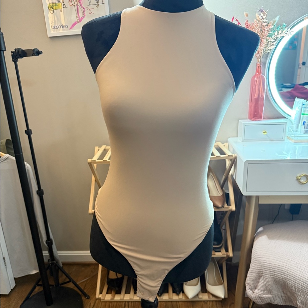 SKIMS Bodysuit